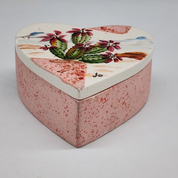 Hand Painted Heart Shaped Ceramic Trinket Box With Cactus & Flowers Design - Picture 6 of 9